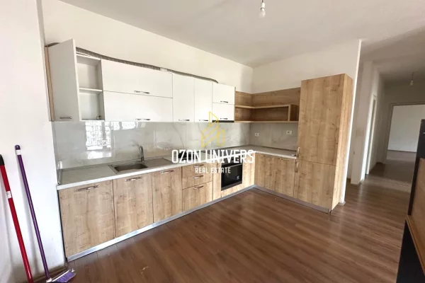 Apartament 3+1+2+parkim për qira tek Green City Residence, Astir!