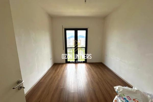 Shtepi me qera Apartament ne Tirane, 3+1, Mobilimi Bosh, pa mobiluar, Pagesa 70,000  Leke.