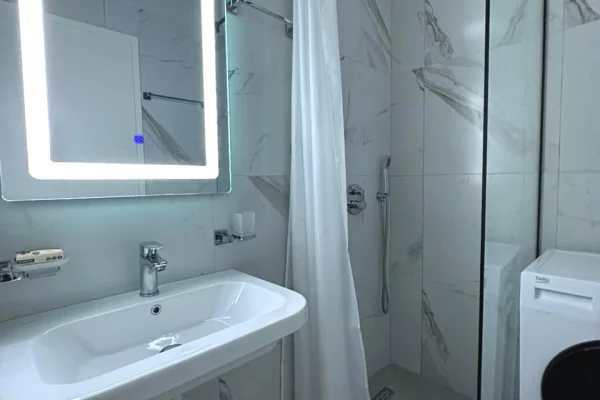 Shtepi ne shitje Apartament ne Tirane, 1+1, Mobilimi E mobiluar, Pagesa 90,000  Euro.