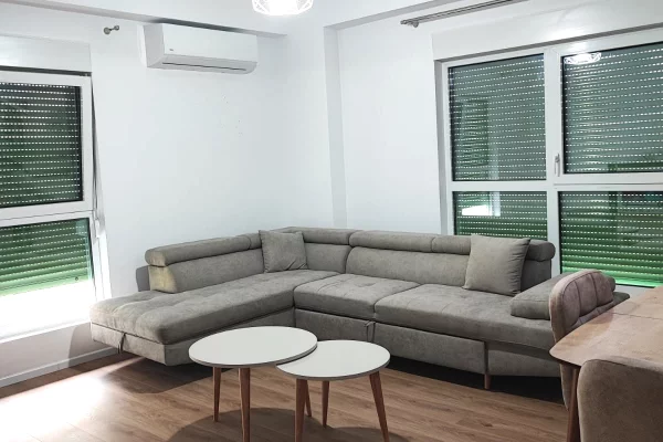 Shtepi me qera 2+1 ne Tirane - 50,000 Leke