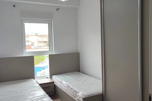 Shtepi me qera Apartament ne Tirane, 2+1, Mobilimi E mobiluar, Pagesa 50,000  Leke.