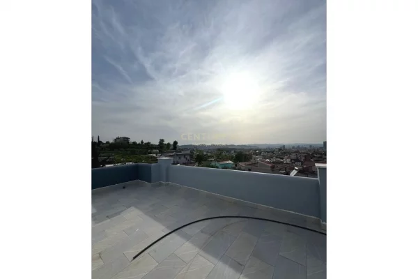 Shtepi me qera Apartament ne Tirane, 2+1, Mobilimi Pjeserisht e mobiluar, Pagesa 600  Euro.