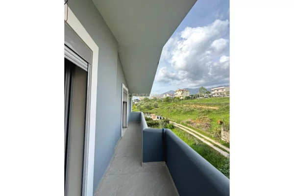 Shtepi me qera Apartament ne Tirane, 2+1, Mobilimi Pjeserisht e mobiluar, Pagesa 600  Euro.