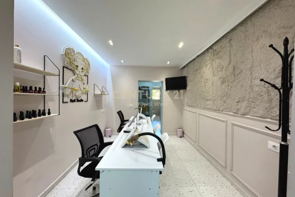 Ambient biznesi me qera 1+1 ne Tirane - 650 Euro