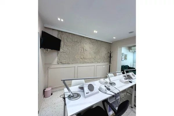 Ambient Biznesi (Nails Room) per Qira, Shkolla e Baletit!