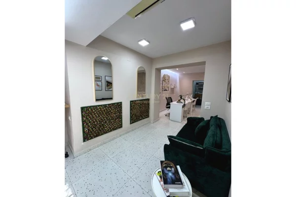 Ambient Biznesi (Nails Room) per Qira, Shkolla e Baletit!