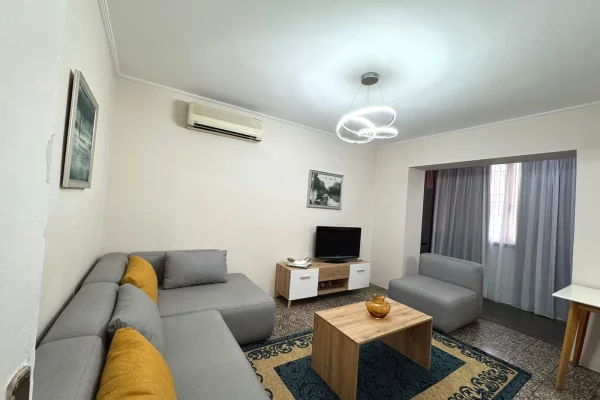 Shtepi me qera Apartament ne Tirane, 1+1, Mobilimi E mobiluar, Pagesa 50,000  Leke.