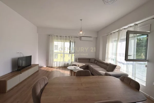 Shtepi me qera Apartament ne Tirane, 2+1, Mobilimi E mobiluar, Pagesa 500  Euro.
