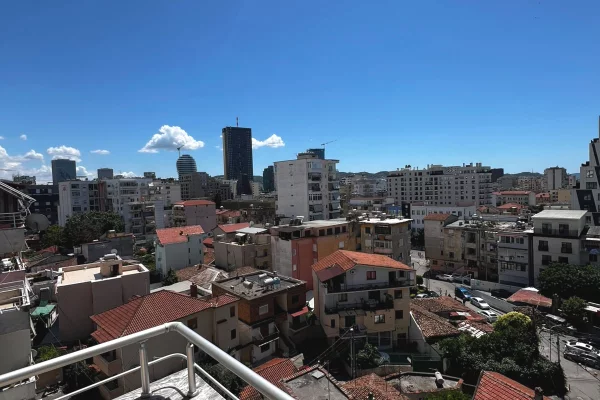 Shtepi me qera Apartament ne Tirane, 1+1, Mobilimi E mobiluar, Pagesa 600  Euro.