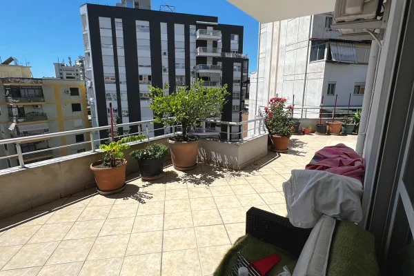 Shtepi me qera Apartament ne Tirane, 1+1, Mobilimi E mobiluar, Pagesa 600  Euro.