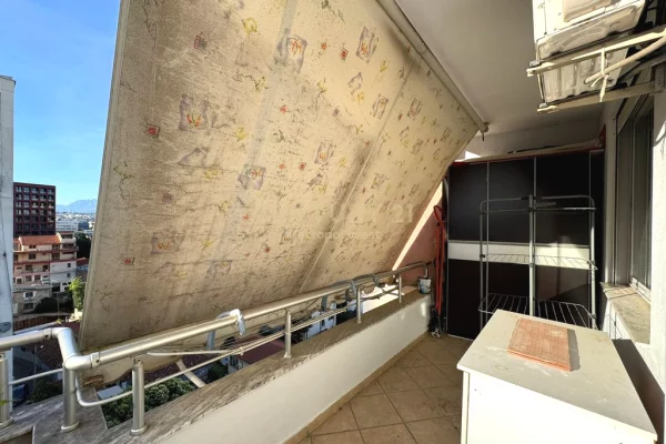 Shtepi me qera Apartament ne Tirane, 2+1, Mobilimi E mobiluar, Pagesa 700  Euro.