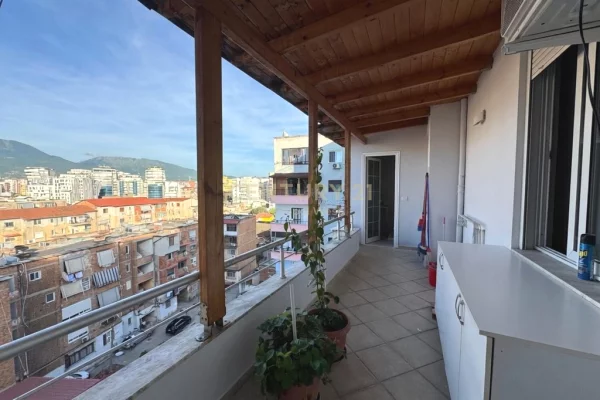 Shtepi me qera Apartament ne Tirane, 2+1, Mobilimi E mobiluar, Pagesa 700  Euro.