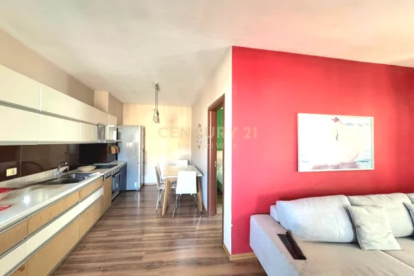 Shtepi me qera Apartament ne Tirane, 2+1, Mobilimi E mobiluar, Pagesa 700  Euro.