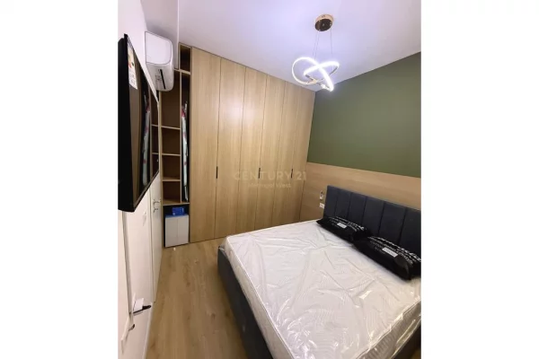 Shtepi ne shitje Apartament ne Tirane, 1+1, Mobilimi E mobiluar, Pagesa 500  Euro.