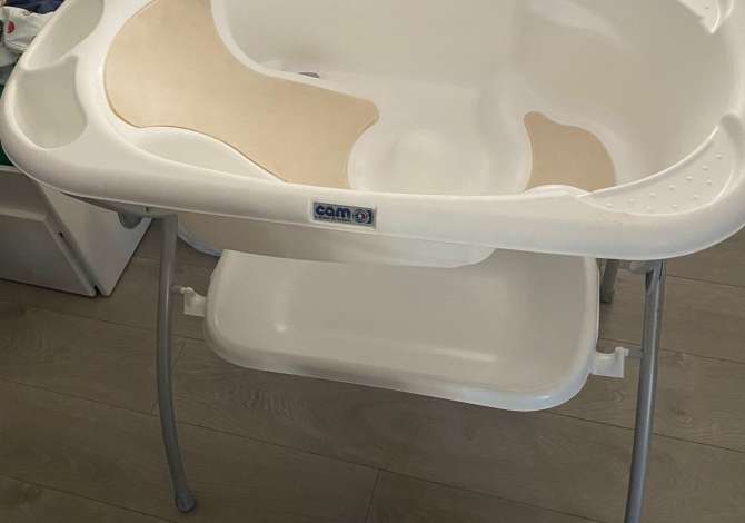 Veshje dhe Aksesor per Femije ne Tirane - 1,000 Leke