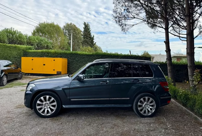 Auto in Vendita a Tirana, Mercedes-Benz, 2009 Diesel,Kambio Automatik Pagamento 9,000  Euro.