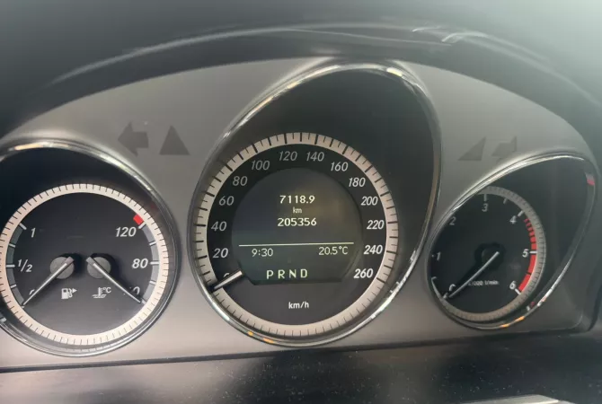 Auto in Vendita a Tirana - 9,000 Euro