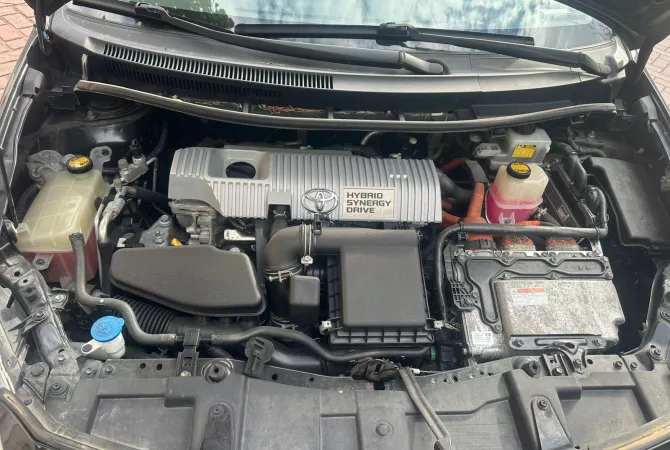 Auto in Vendita a Tirana, Toyota, 2011 Benzine,Kambio Automatik Pagamento 8,000  Euro.