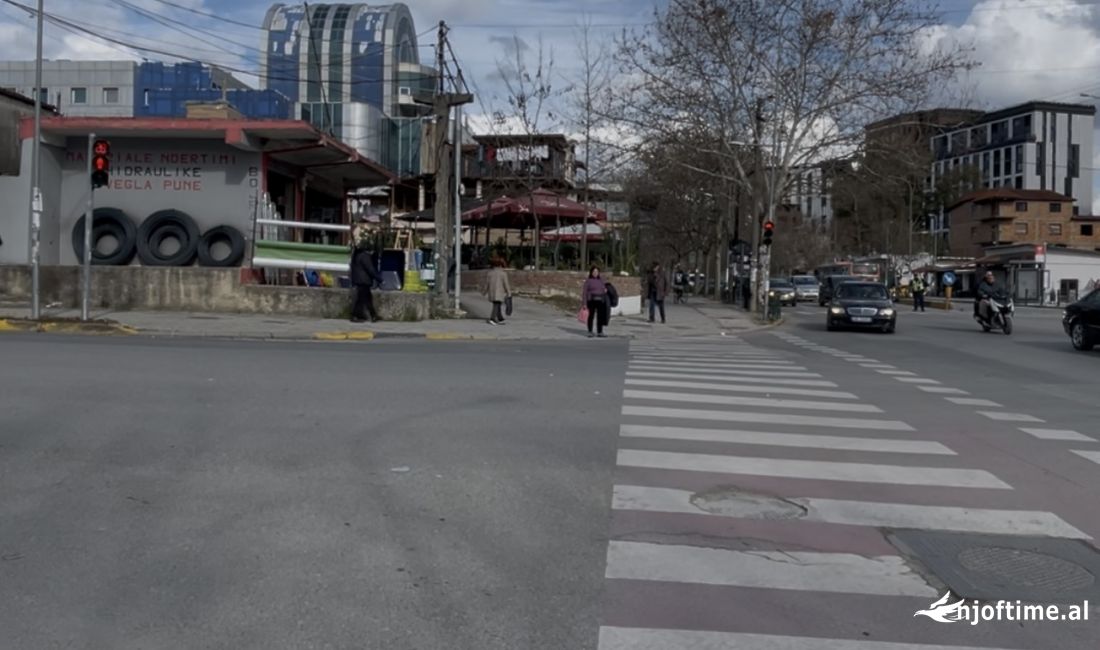 MAGAZINE ME QIRA TEK SPITALI AMERIKAN 3