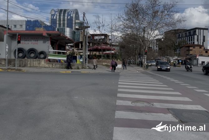 MAGAZINE ME QIRA TEK SPITALI AMERIKAN 3