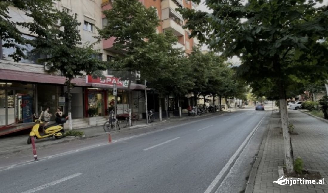 Shitet Dyqan ne Bllok/Rr.Sami Frasheri