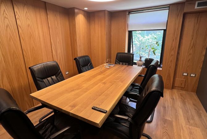 ZYRE ME QIRA - QENDER,shume prane Toptanit