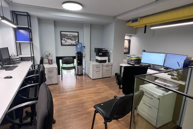 ZYRE ME QIRA - QENDER,shume prane Toptanit