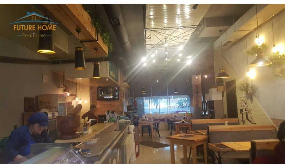 OKAZION. SHITET AMBIENTI BASHK ME BIZNES(BAR RESTAURANT)