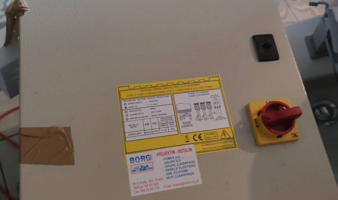 Shes pompa tre fazorshe te sapo ardhura nga Itali me gjith panel paneli esht i ri me manual brenda