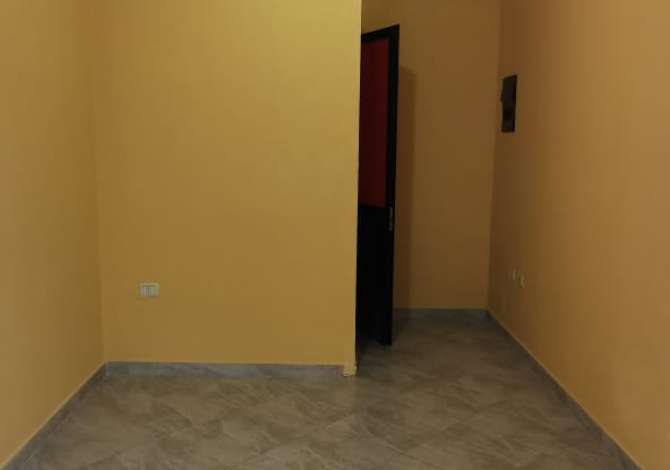 Ambient biznesi me qera 3+1 ne Tirane - 20,000 Leke
