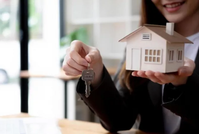 Shitet Apartament 1+1