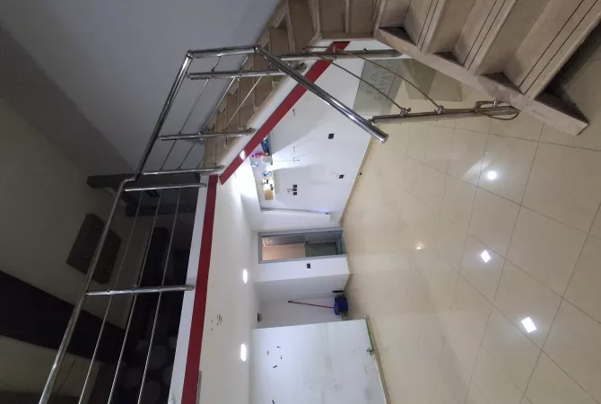 Business Property for Rent 1+1 in Tirana - 50,000 Leke