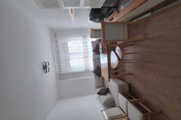 Apartament me Qera 2+1