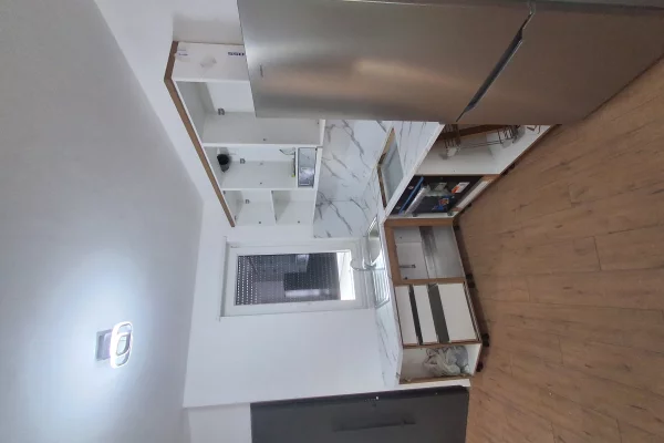 Appartamento in affitto a Tirana 2+1, Arredato