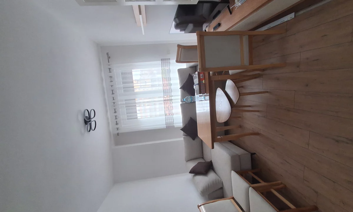 Appartamento in affitto a Tirana 2+1, Arredato