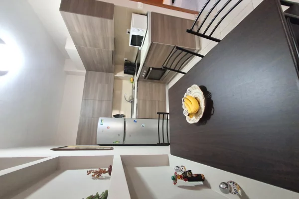 Shtepi ne shitje Apartament ne Tirane, 1+1, Mobilimi E mobiluar, Pagesa 125,000  Euro.