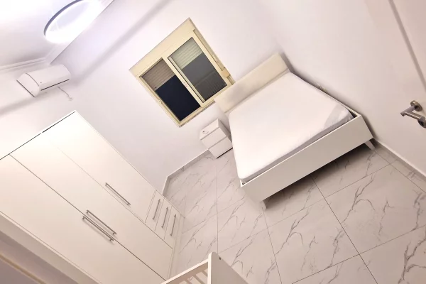Shtepi me qera Shtepi Private ne Tirane, 3+1, Mobilimi E mobiluar, Pagesa 500  Euro.