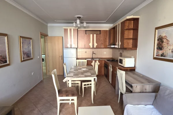 Shtepi me qera Apartament ne Tirane, 2+1, Mobilimi E mobiluar, Pagesa 60,000  Leke.
