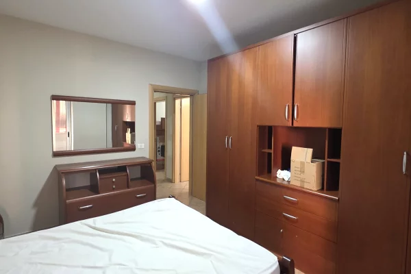 Shtepi me qera Apartament ne Tirane, 2+1, Mobilimi E mobiluar, Pagesa 60,000  Leke.