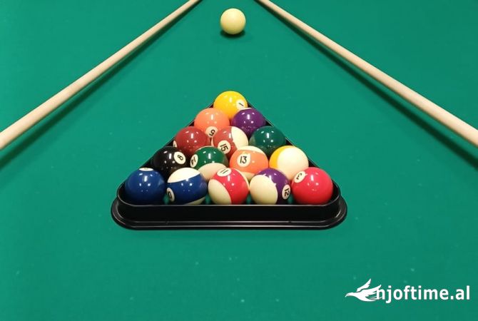 Pajisje biznesi ne shitje ne Tirane - 160,000 Leke