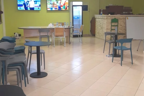 Jepet me qera ambjent biznesi 188.5metra katror