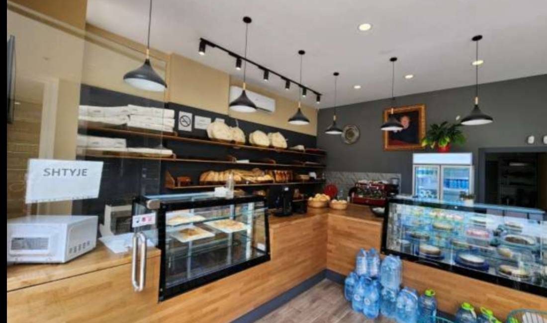 Shitet biznesi i furre buke pasticeri 