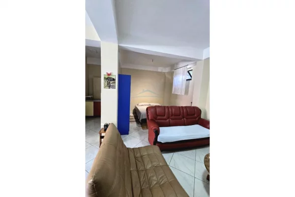 Shtepi me qera Garsoniere ne Tirane - 350 Euro