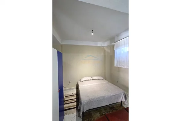 Shtepi me qera Apartament ne Tirane, Garsoniere, Mobilimi E mobiluar, Pagesa 350  Euro.