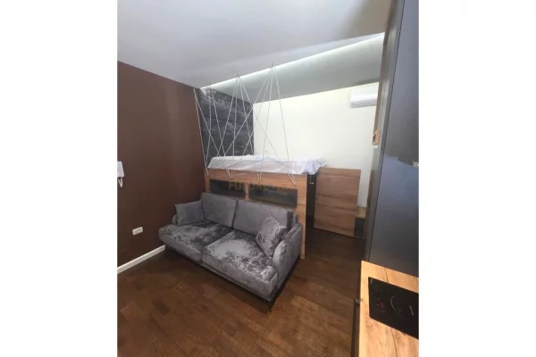 Shtepi me qera Garsoniere ne Tirane - 350 Euro
