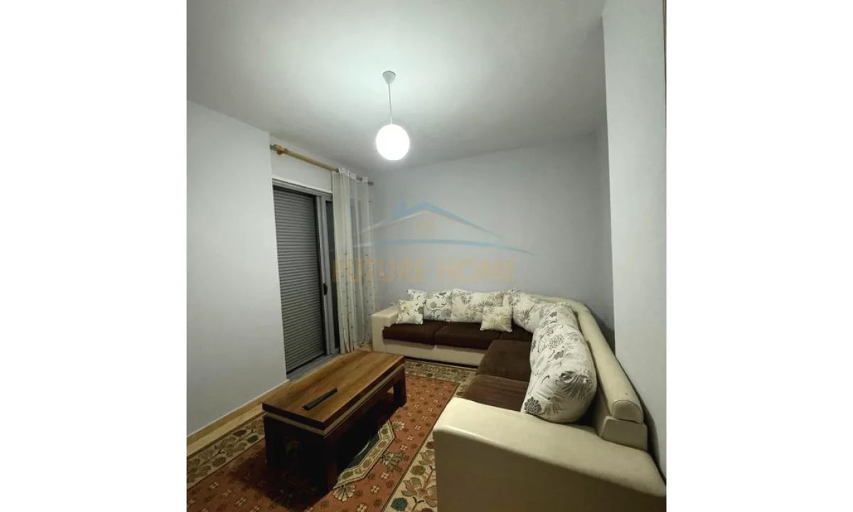 Shtepi me qera Apartament ne Tirane, 1+1, Mobilimi E mobiluar, Pagesa 350  Euro.