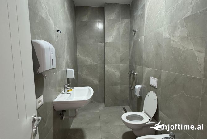 🏠Jepet me qera ambient biznesi tek Garden Buillding‼️