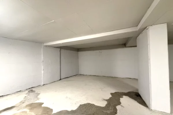 Appartamento in vendita a Tirana 1+1, Arredato