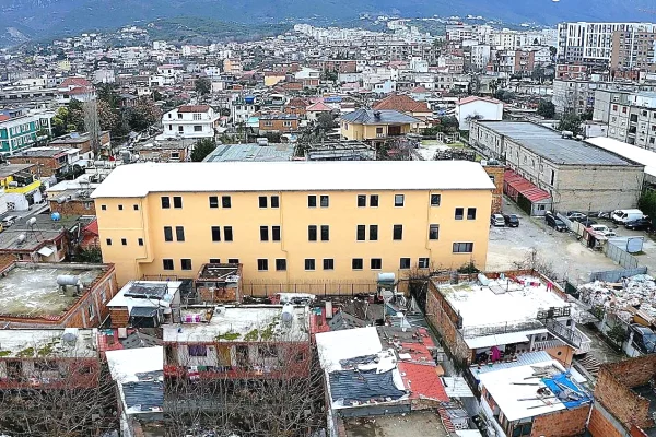 Business Property in Sale 4+1 in Tirana - 870,000 Euro