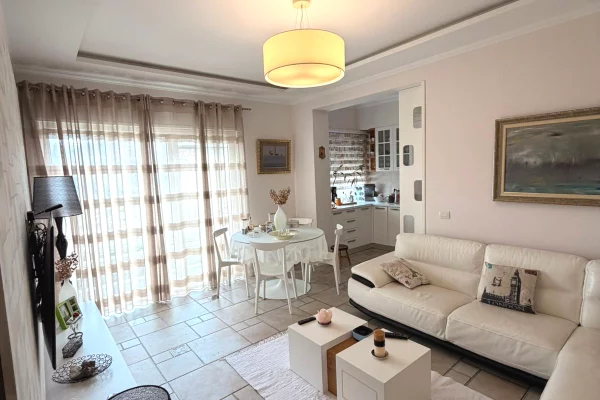 🏡Shitet apartament 1+1 i mobiluar prane British School, Kodra e Diellit‼️